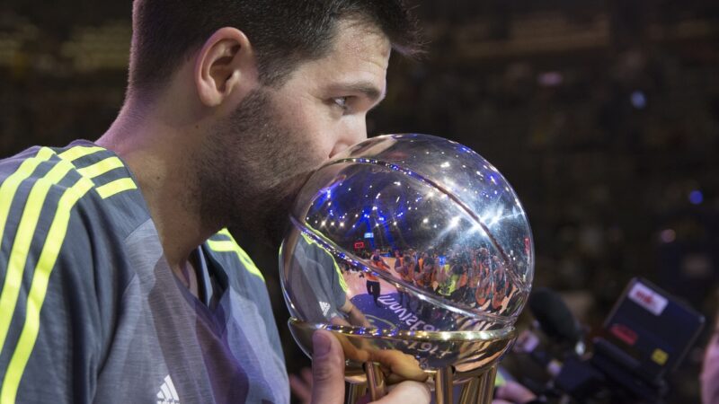 Por fim, ele foi eleito o melhor jogador da partida após vencer