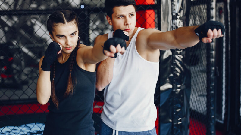 O melhor exercício para as mãos é praticar boxe regularmente