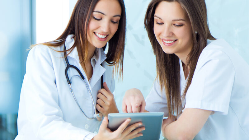 Consulte médicos regularmente para uma vida mais saudável